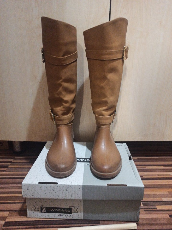 Bej Kadın Tokalı Dizüstü Deri Bot - Görsel 3