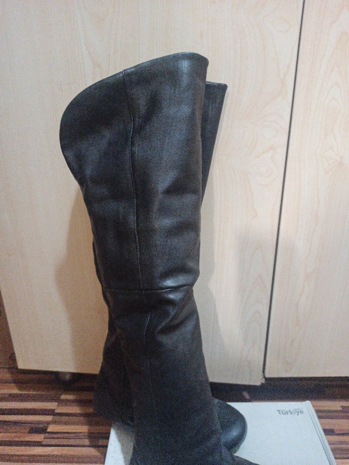 Siyah Deri Dizüstü Topuklu Kadın Çizme - Görsel 2