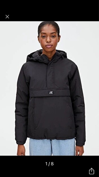 Pull and Bear Kanguru mont
