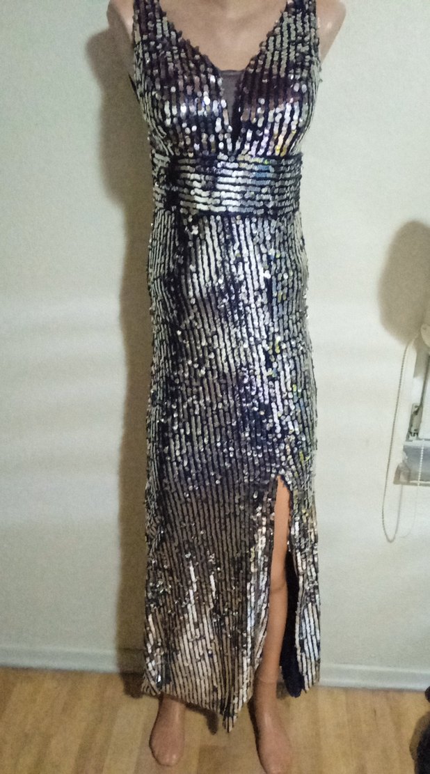 Parlak Yılan Desenli Uzun Abiye Elbise - Görsel 3