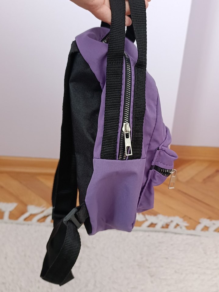 Mor Fermuarlı Kadın Sırt Çantası - Görsel 5