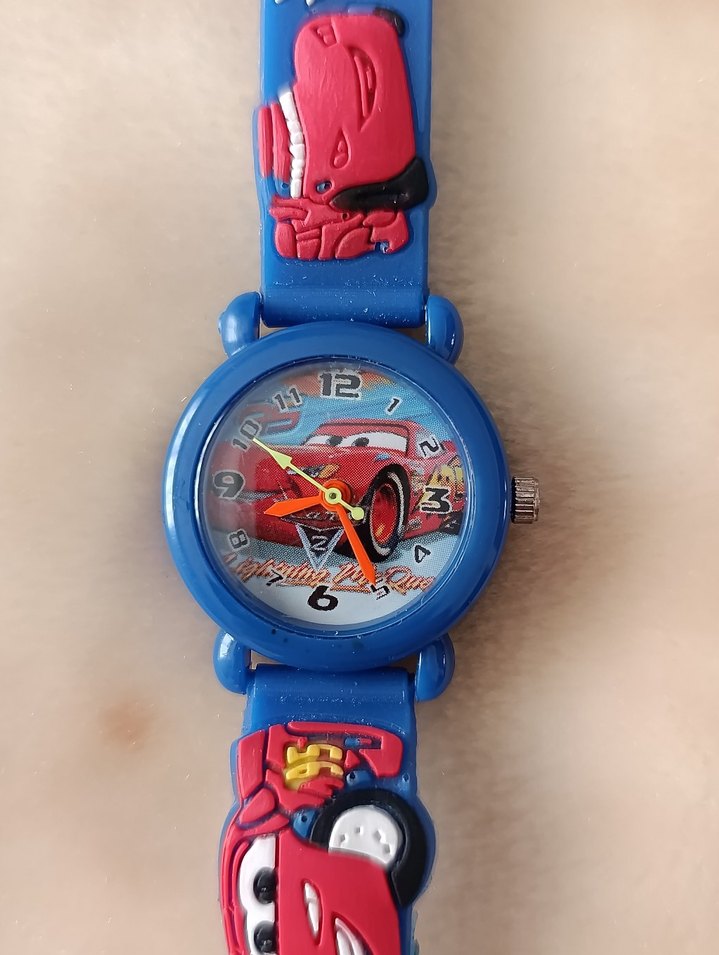 Çok Renkli Arabalar Temalı Çocuk Saati - Görsel 2