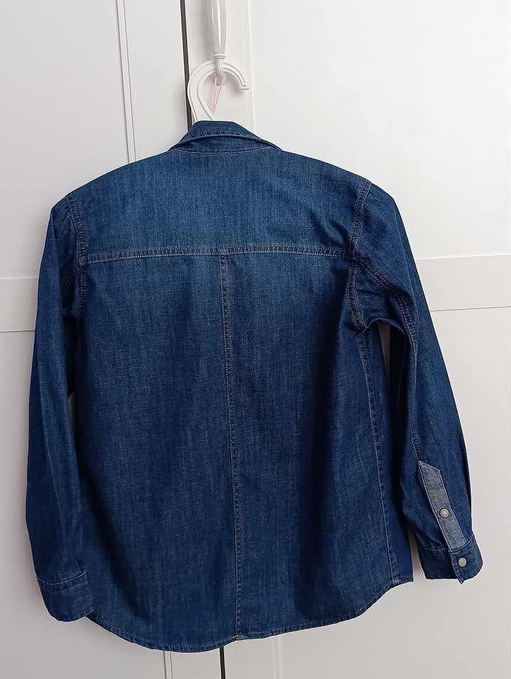 Düğmeli Erkek Çocuk Kot Gömlek - Görsel 2