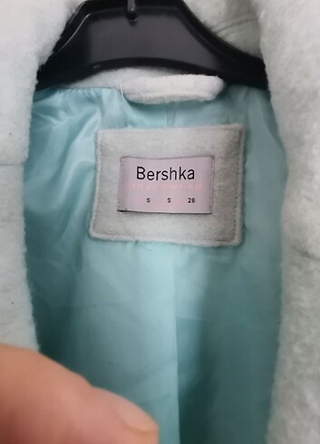 s Beden Bershka kaban