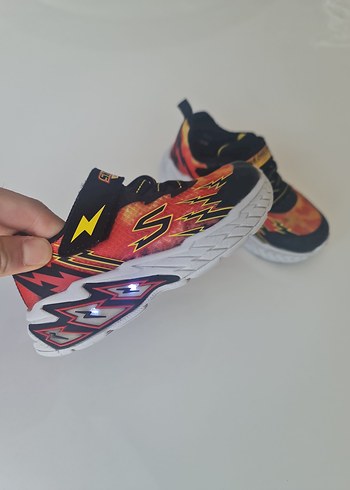 24 Beden skechers 24 numara ayakkabı