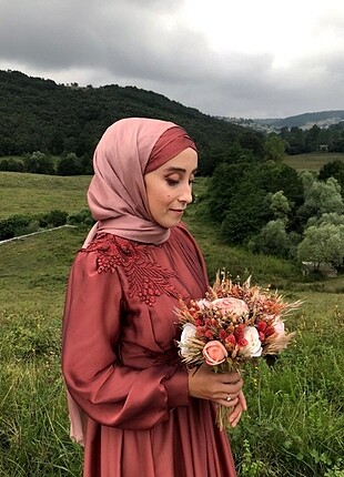 36 Beden çeşitli Renk Abiye