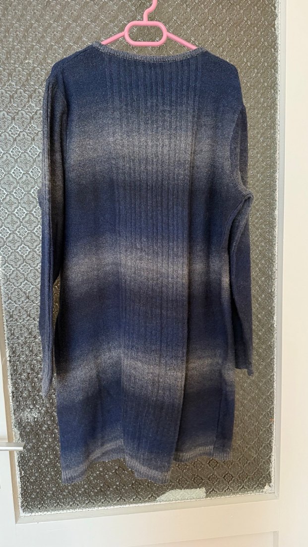 Gri mavi Batik Desenli Uzun Örgü Kazak - Görsel 4