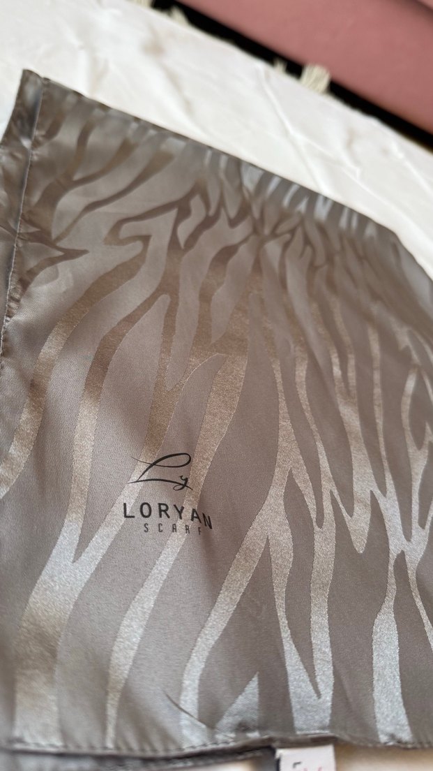 Gri şal - Görsel 2