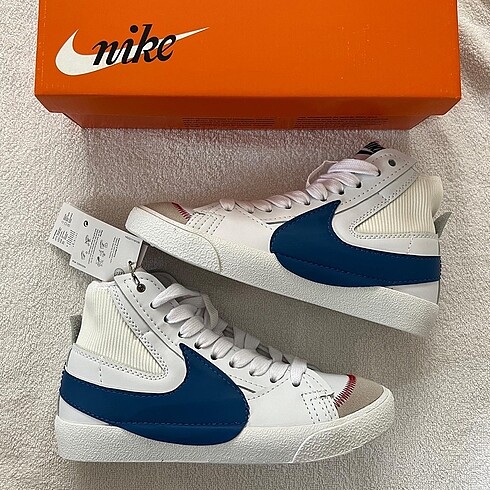 Nike Blazer Mid Jumbo