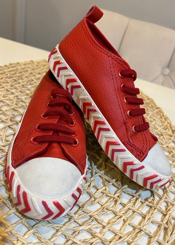 Kız Çocuk Kırmızı Bağcıklı Spor Ayakkabı - Görsel 2