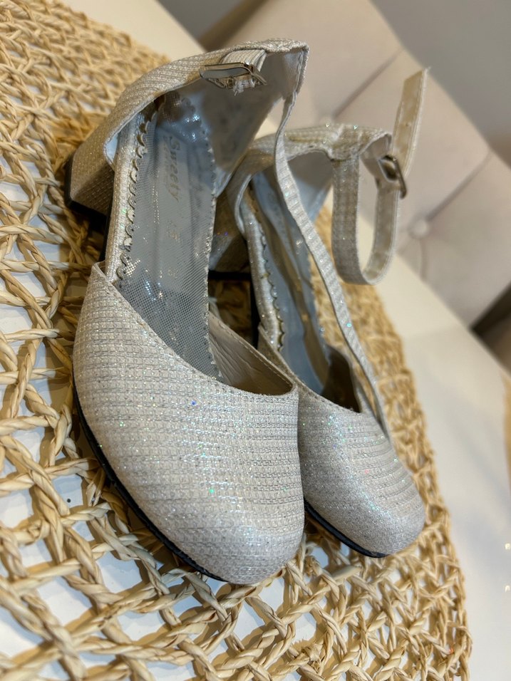 Bej Gri Yılan Desenli Tokalı Kadın Topuklu Ayakkabı - Görsel 3