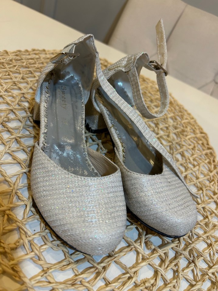 Bej Gri Yılan Desenli Tokalı Kadın Topuklu Ayakkabı - Görsel 4