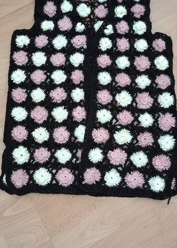 Çiçek Desenli Uzun Örgü Kadın Yelek - Görsel 8