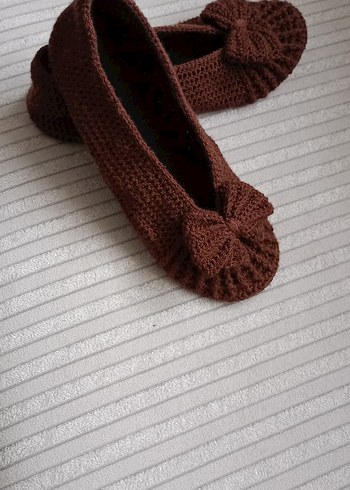 Kahverengi Örgü Kadın Ev Terliği - Görsel 3