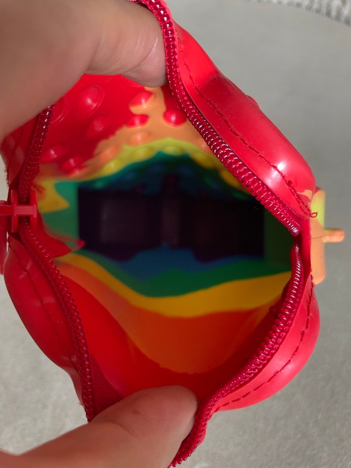 Hello Kitty Renkli Pop It Slikon Çanta - Görsel 3