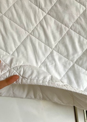 Beyaz Dolgulu Kapitone Alez - Görsel 3