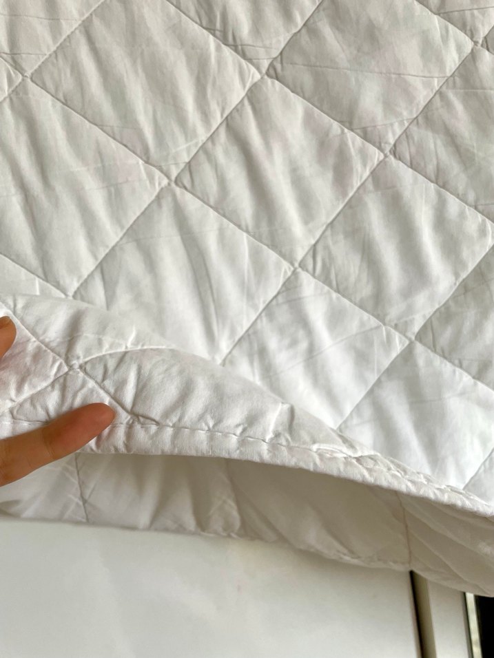 Beyaz Dolgulu Kapitone Alez - Görsel 3