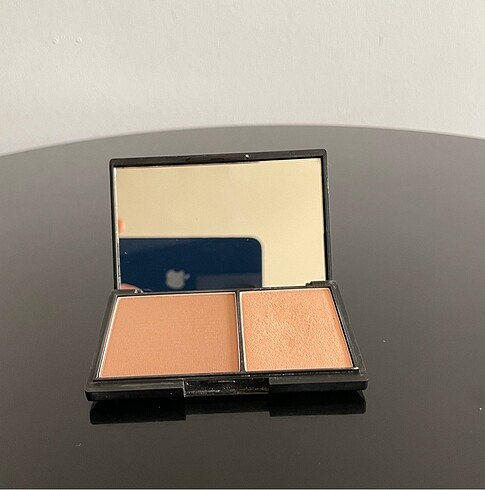 Sleek Face Contour Kit Pudra Aydınlatıcı