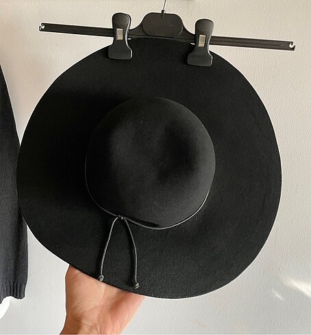  Beden Geniş Kenar Kışlık Siyah Floppy Şapka