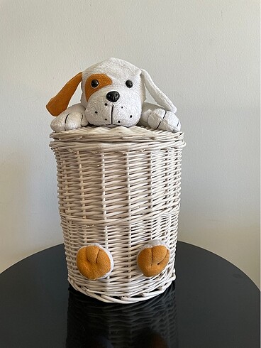 Peluş Köpekli Beyaz Hasır Sepet