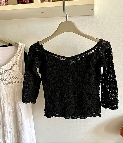 Bershka Bershka Siyah Dantel Crop Bluz