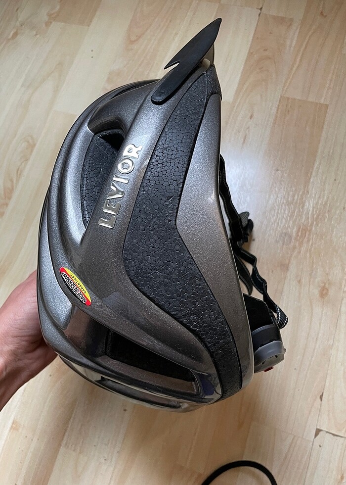 LEVIOR Bisiklet Kaskı - Görsel 2