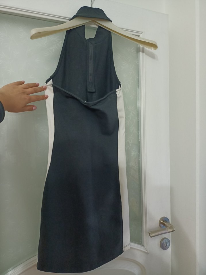 Puma Siyah-Beyaz Yarım Fermuarlı Midi Elbise - Görsel 2