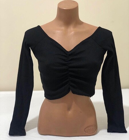 Uzun kollu crop bluz