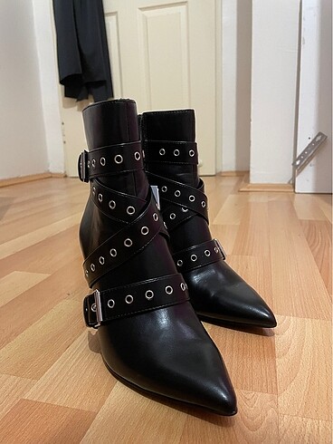 Bershka BERSHKA bot