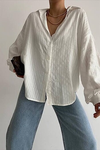 İşlemeli oversize gömlek