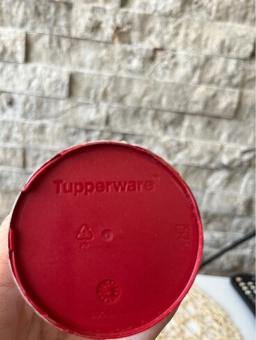 Beden Tupperware suluk