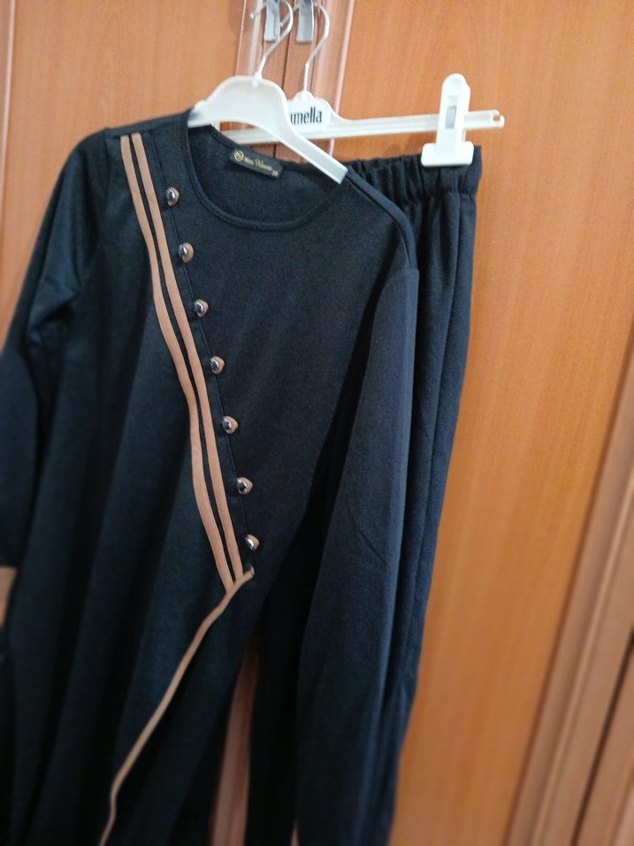 Düğmeli Siyah Uzun Kadın Elbise - Görsel 3