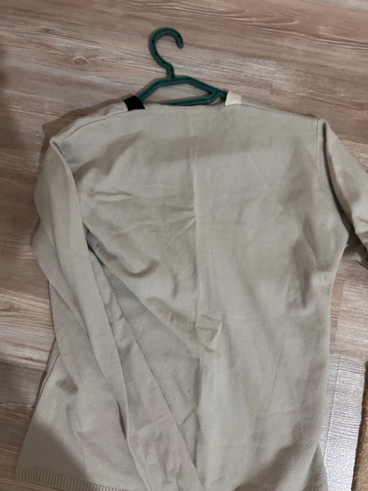 V Yaka Bej Kadın Triko Kazak - Görsel 4