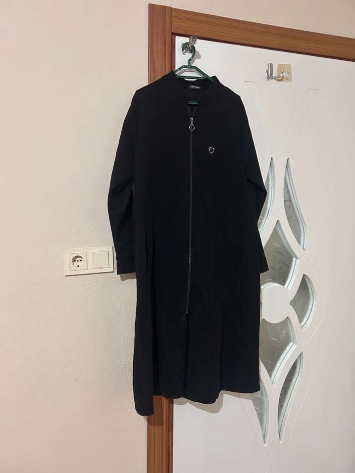 Siyah Fermuarlı Uzun Kadın mevsimlik - Görsel 3