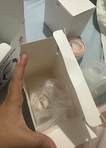 Beden Renk Pembe Eller Serbest Elektrikli Göğüs Pompası