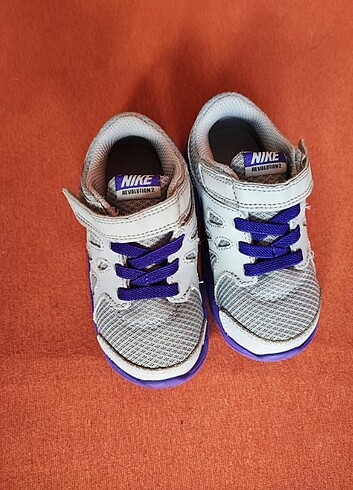 23 Beden gri Renk Nike Spor ayakkabı 