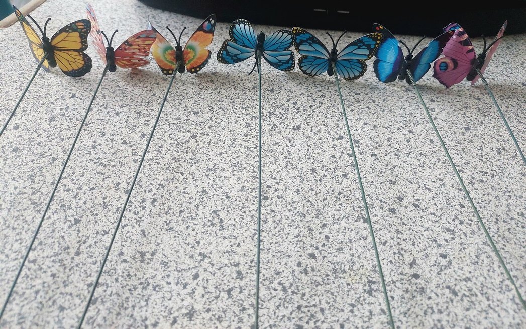 Çok Renkli Kelebek süsleri - Görsel 2