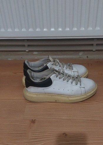 Alexander McQueen Minimal Beyaz Siyah Sneaker