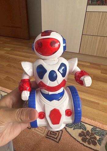 Renkli Tekerlekli Robot Aksiyon Figuru