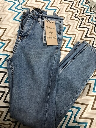Etiketli jean