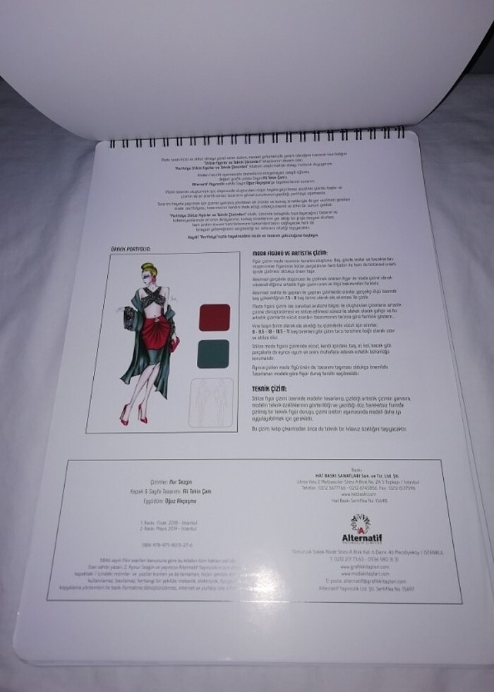 Moda tasarım çizim defteri  - Görsel 2