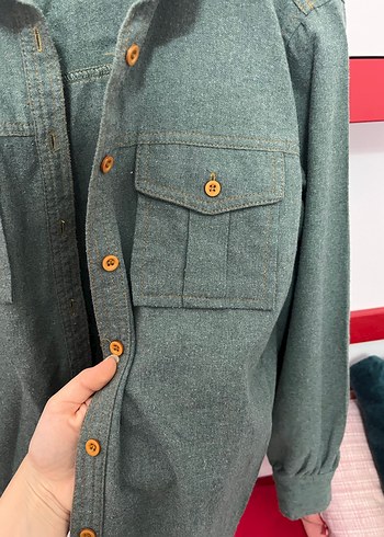 Yeşil gömlek - Görsel 3