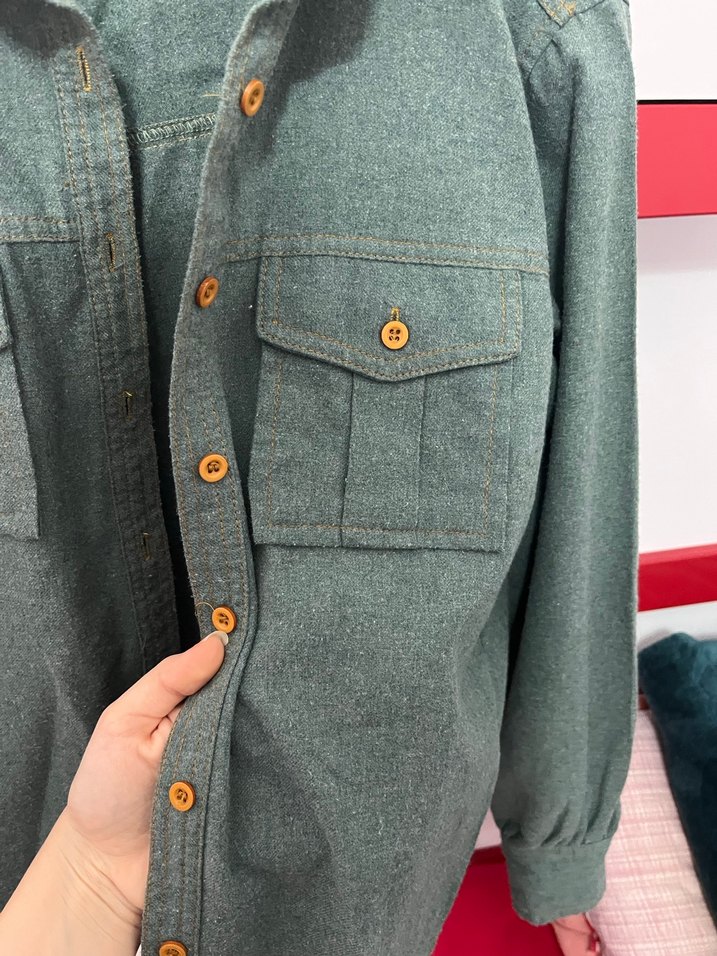 Yeşil gömlek - Görsel 3