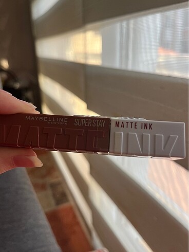 Maybelline Maybelline Amazon no 70 ruj