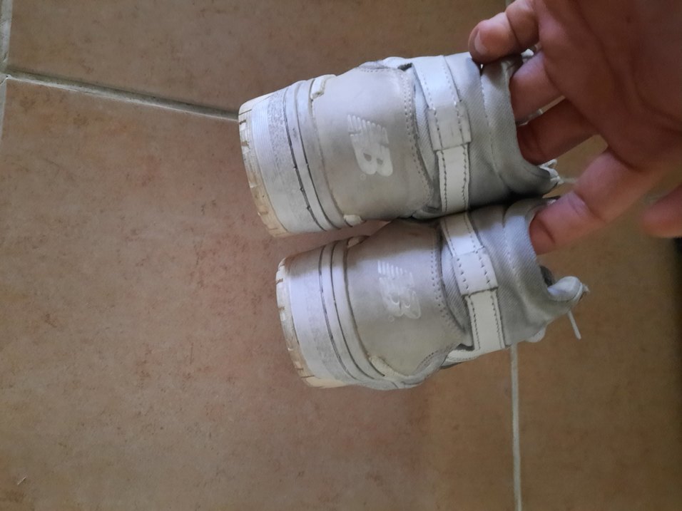 Beyaz Bağcıklı Spor Ayakkabı - Görsel 3