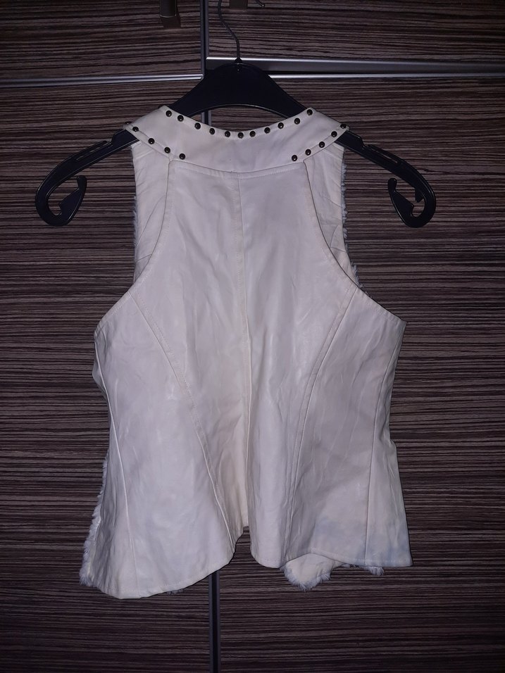 Beyaz Kürklü Kolsuz Yelek - Görsel 5