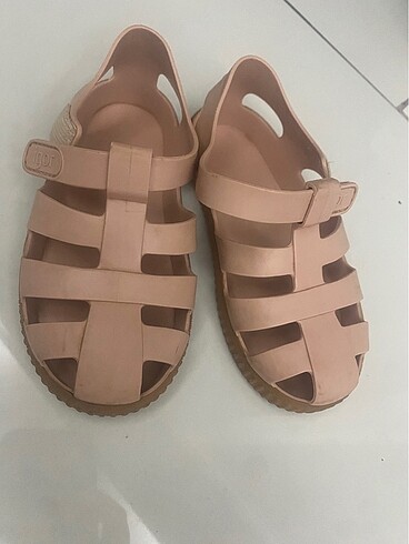 İgor kız çocuk pembe sandalet