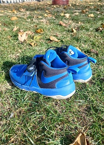 38 Beden mavi Renk Nike koşu ayakkabi 