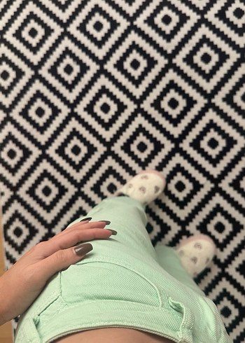 32 Beden yeşil Renk Zara Düğmeli Açık Yeşil Kadın Kot Pantolon
