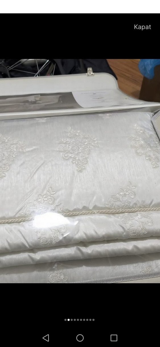 İşlemeli Beyaz Yatak Örtüsü (karaca) - Görsel 2